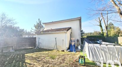 Pavillon 4 pièces de 84 m² à Avignon (84140)