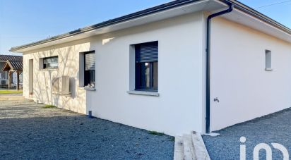 House 4 rooms of 120 m² in Saint-Seurin-sur-l'Isle (33660)