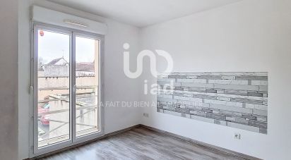 Duplex 4 rooms of 94 m² in Pringy (77310)