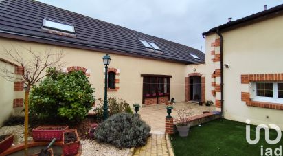 House 7 rooms of 228 m² in Orléans (45000)