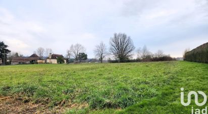 Terrain de 14 636 m² à Saint-Nexans (24520)