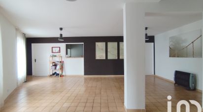 Triplex 4 rooms of 138 m² in Saint-Laurent-de-la-Salanque (66250)