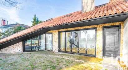 House 5 rooms of 96 m² in Saint-Maur-des-Fossés (94210)