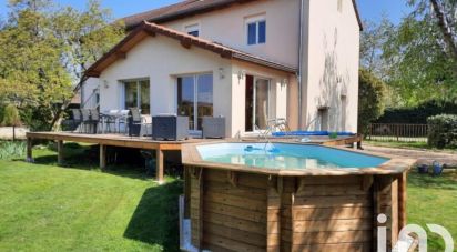 Maison 7 pièces de 175 m² à Saint-Vallier (71230)