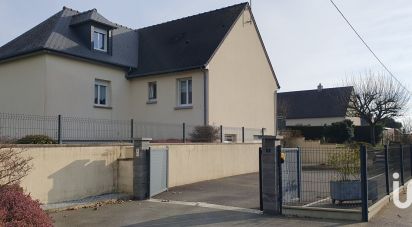 House 5 rooms of 113 m² in Saint-Hilaire-du-Harcouët (50600)