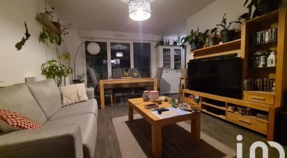 Appartement 4 pièces de 74 m² à Fosses (95470)