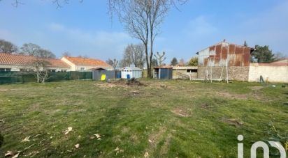 Land of 707 m² in Divatte-sur-Loire (44450)