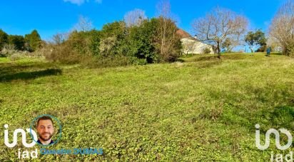 Terrain de 3 108 m² à Burgaronne (64390)