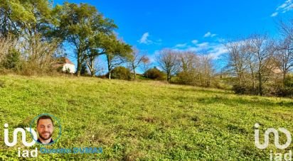 Terrain de 3 108 m² à Burgaronne (64390)