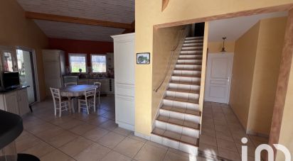 House 5 rooms of 179 m² in Saint-Aubin-le-Cloud (79450)