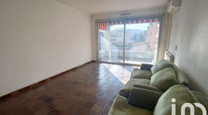 Apartment 3 rooms of 71 m² in Hyères (83400)