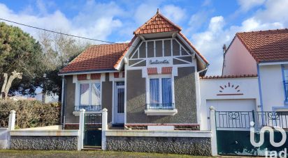 Traditional house 4 rooms of 105 m² in Saint-Michel-Chef-Chef (44730)