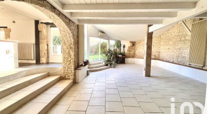 Traditional house 5 rooms of 160 m² in La Jarrie (17220)