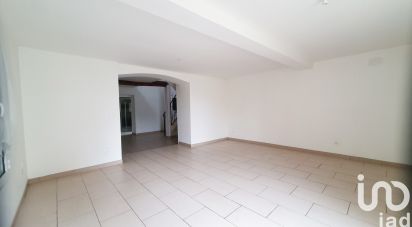 Maison 4 pièces de 106 m² à Bazoches-les-Gallerandes (45480)