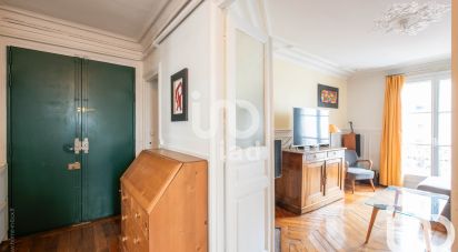 Appartement 5 pièces de 92 m² à Paris (75015)