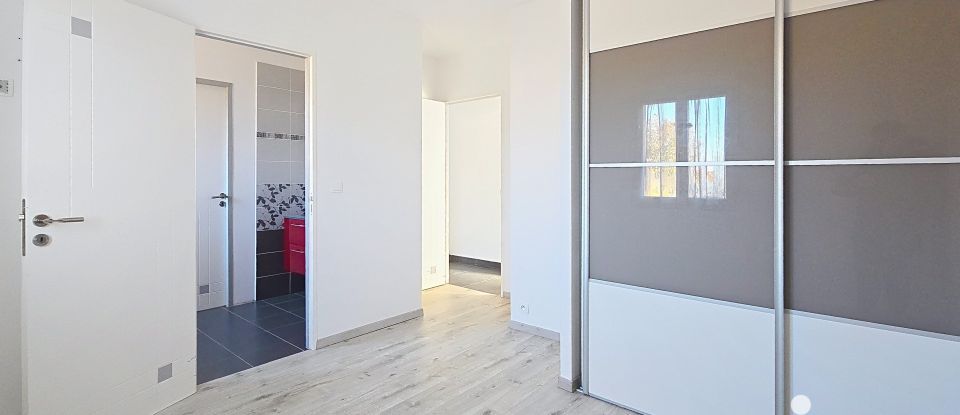 Maison d’architecte 10 pièces de 222 m² à Maignaut-Tauzia (32310)