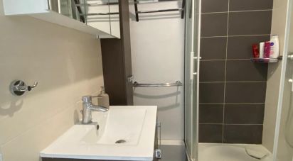 Appartement 2 pièces de 43 m² à Charenton-le-Pont (94220)