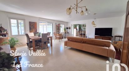 House 6 rooms of 215 m² in Caugé (27180)