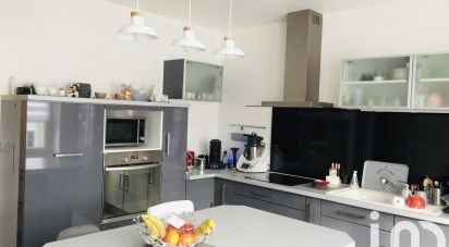 Apartment 5 rooms of 110 m² in Saint-Hilaire-du-Harcouët (50600)