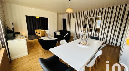 Apartment 5 rooms of 110 m² in Saint-Hilaire-du-Harcouët (50600)