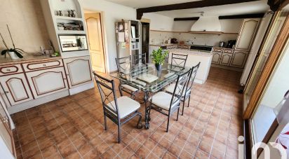 House 8 rooms of 159 m² in Valence-en-Brie (77830)