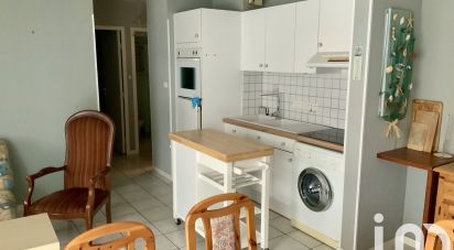 Apartment 3 rooms of 50 m² in Royan (17200)