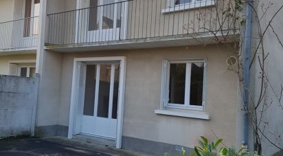 Town house 6 rooms of 127 m² in Saint-Avertin (37550)