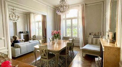 Apartment 6 rooms of 156 m² in Paris (75007)