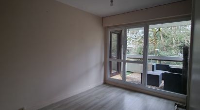 Appartement 3 pièces de 67 m² à Les Ulis (91940)