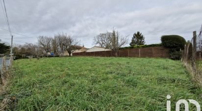 Land of 425 m² in Brion-près-Thouet (79290)