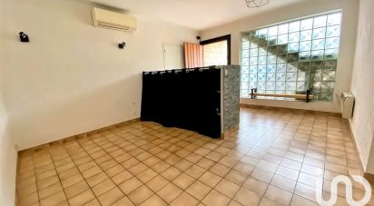 Apartment 4 rooms of 90 m² in Pernes-les-Fontaines (84210)