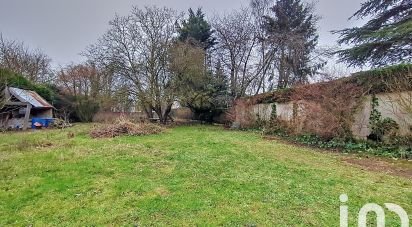 Land of 2,499 m² in La Queue-en-Brie (94510)