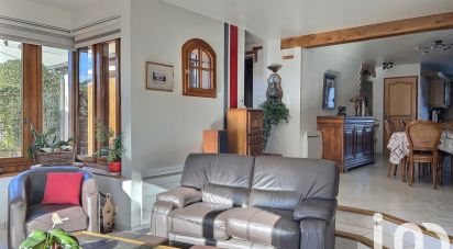 House 6 rooms of 145 m² in Pontault-Combault (77340)