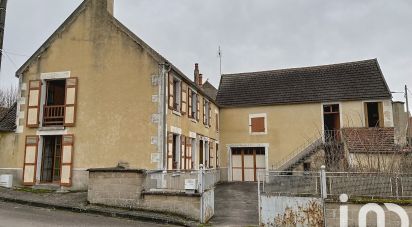 Maison de campagne 4 pièces de 113 m² à Mailly-le-Château (89660)