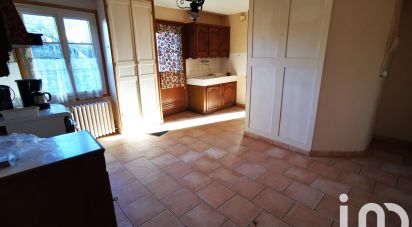 Village house 7 rooms of 171 m² in Coudrecieux (72440)