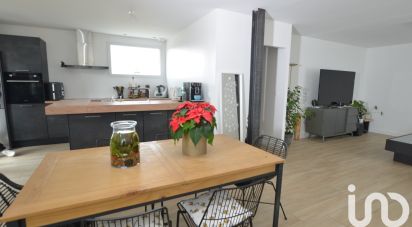 Maison 6 pièces de 119 m² à Saint-Marcellin-en-Forez (42680)