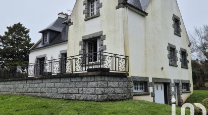 Maison traditionnelle 5 pièces de 189 m² à Locarn (22340)