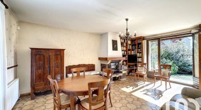 Maison traditionnelle 5 pièces de 108 m² à Châlette-sur-Loing (45120)