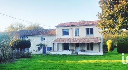 Maison de campagne 9 pièces de 225 m² à Melle (79500)