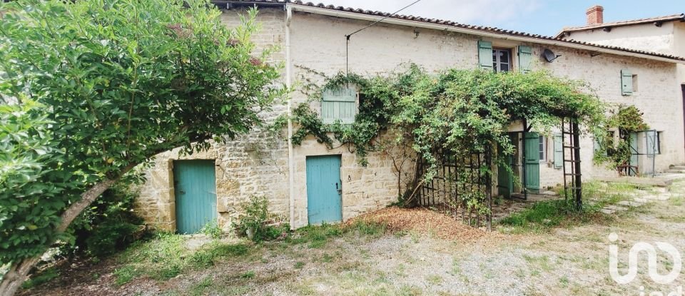 Country house 9 rooms of 225 m² in Melle (79500)