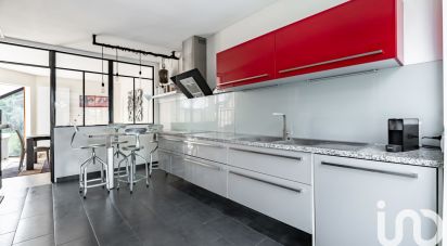 Maison 7 pièces de 221 m² à Clamart (92140)