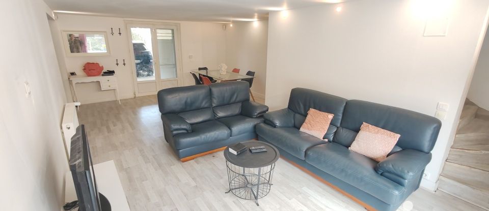 Maison 5 pièces de 144 m² à Espiet (33420)