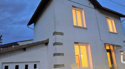 Traditional house 5 rooms of 90 m² in Bergerac (24100)