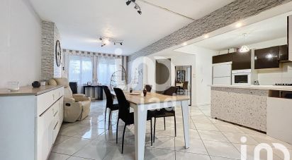 Maison 7 pièces de 129 m² à Longuenesse (62219)