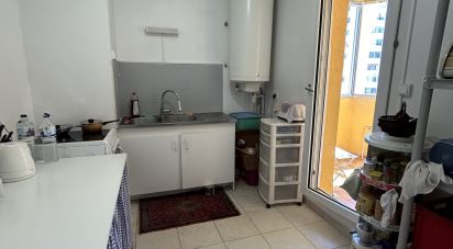 Apartment 3 rooms of 65 m² in Toulon (83000)