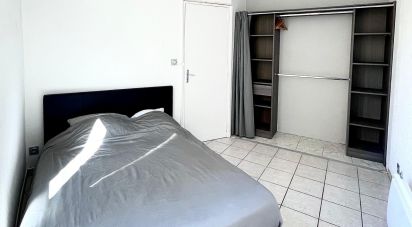 Apartment 2 rooms of 47 m² in Hyères (83400)