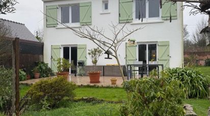 Traditional house 5 rooms of 90 m² in Moëlan-sur-Mer (29350)