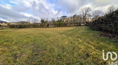 Land of 716 m² in La Roche-Blanche (63670)