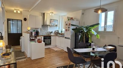 Appartement 3 pièces de 75 m² à Bordeaux (33800)