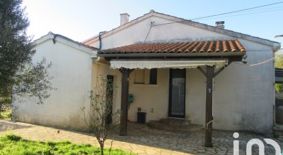 Maison 4 pièces de 90 m² à Fontenay-le-Comte (85200)